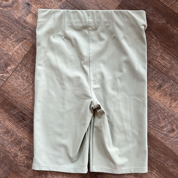 Zara Sage Green Biker Shorts - Picture 9 of 11